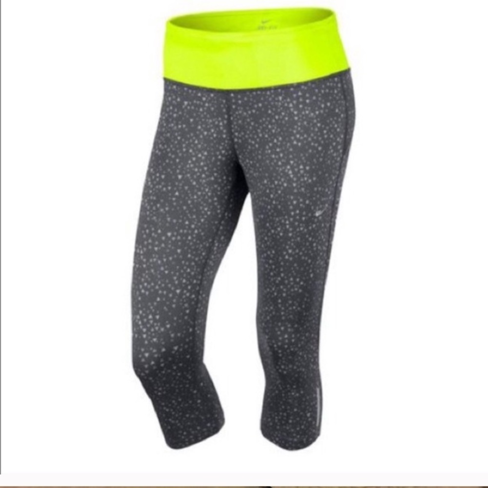 NIKE Epic Run Workout Capris